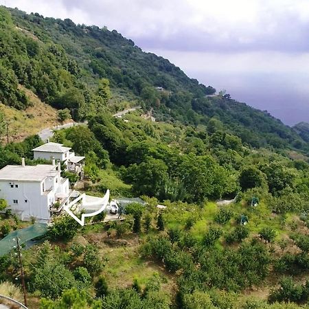 D & K Guest House Makrirrakhi Экстерьер фото